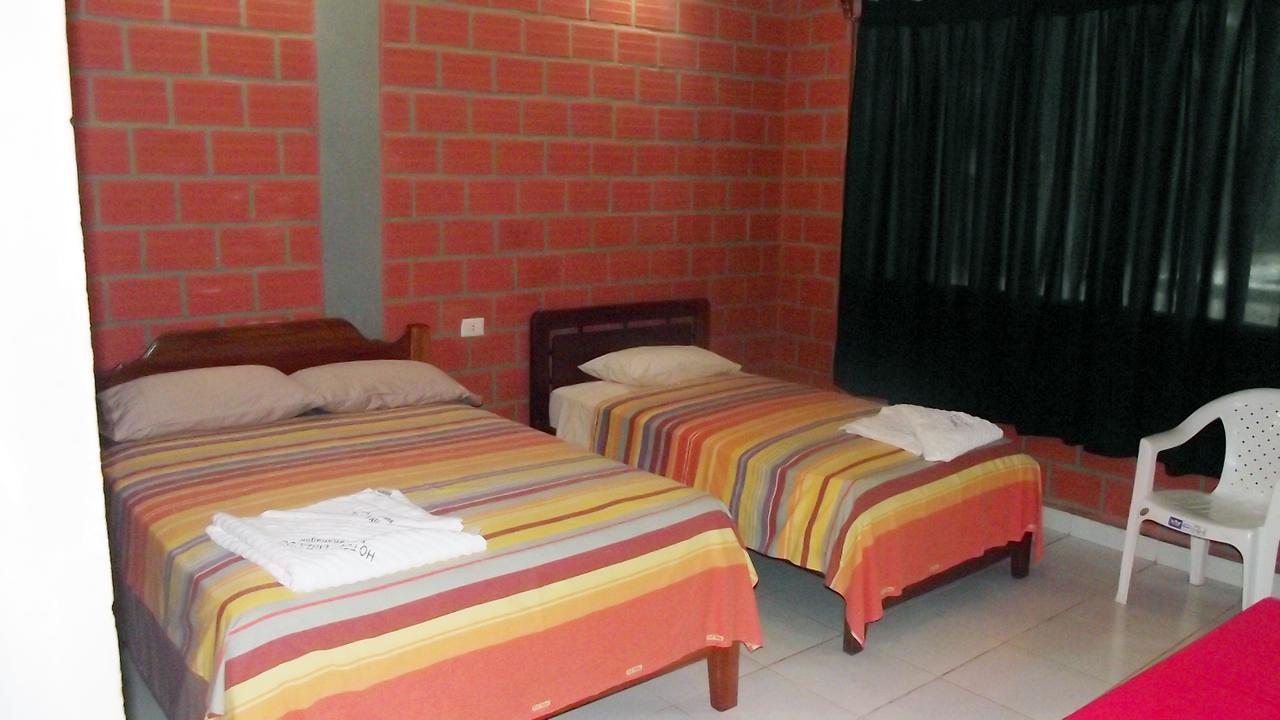 Hotel Ambaibo Rurrenabaque Eksteriør bilde