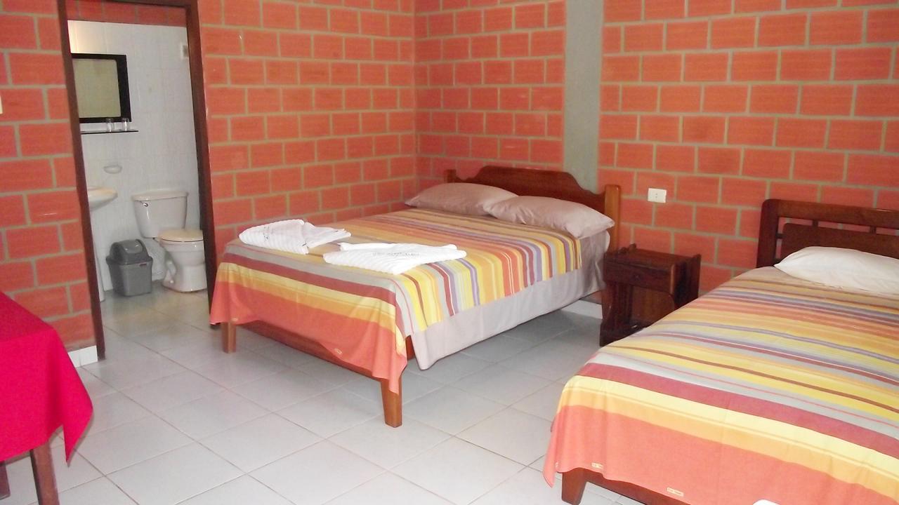Hotel Ambaibo Rurrenabaque Eksteriør bilde